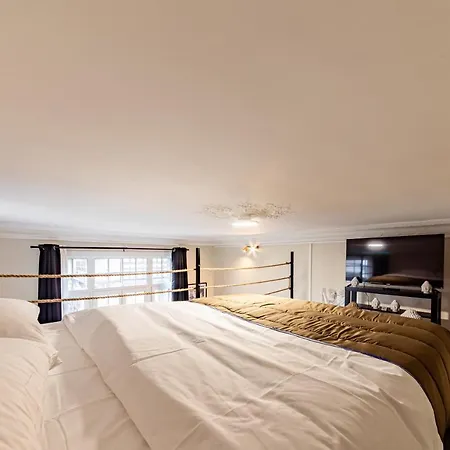 Apartment Le Chateau Senard, Cosy 23 M2 Au Calme Proche Gare - 3 Min
